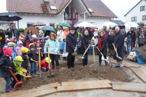 Spatenstich Kindergarten Lachwald