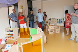 Besichtigung des neuen Kleinkinder-Betreuungs-Raumes durch den Ortschaftsrat
