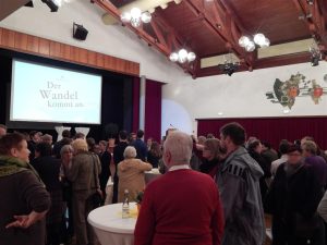 Publikum in der Festhalle