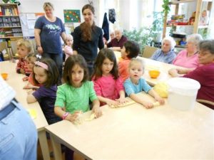 Kindergarten Sonnenschein besuchte Haus Edelberg