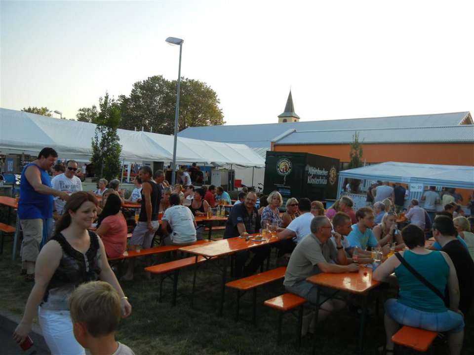 Straßenfest (Foto: Martin Strohal) Straßenfest