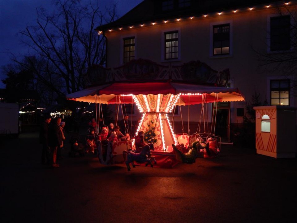 Foto: M. Strohal 2013-12-07-weihnachtsmarkt-friedrichstal-003