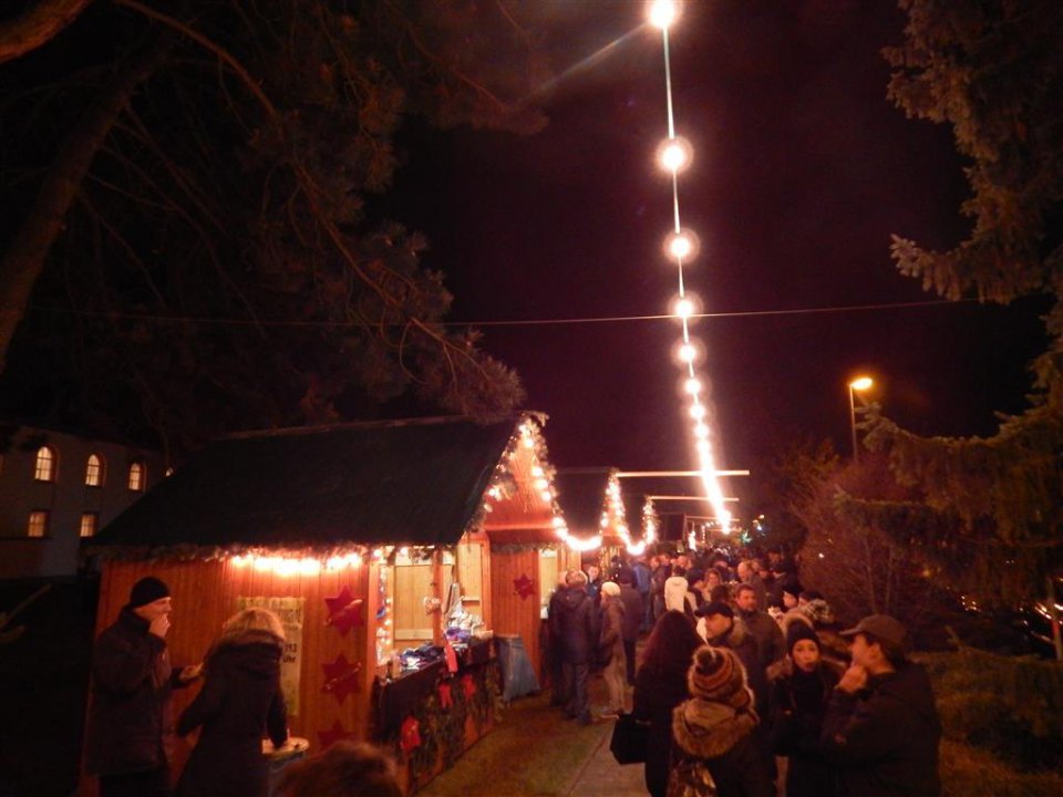 Foto: M. Strohal 2013-12-07-weihnachtsmarkt-friedrichstal-036