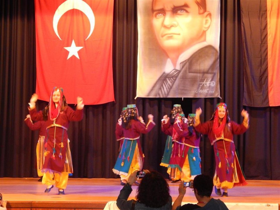 Türkische Folkloregruppe