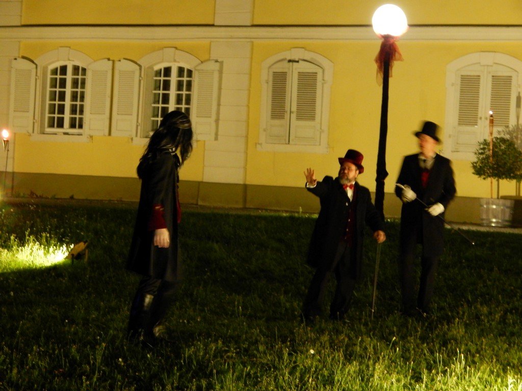 Dracula, van Helsing und Lord Holmewood
