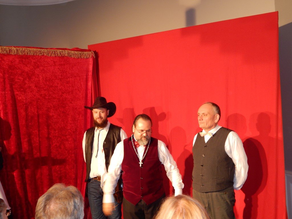 Quincy Morris (Andreas Senger), van Helsing (Andy Gretschmann) und Dr. Seward (Martin Kraus)