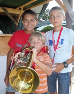 Musizierende Kinder
