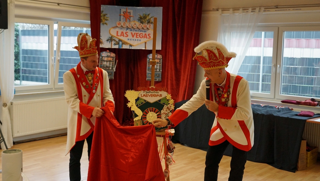 Enthüllung des Jahresordens
