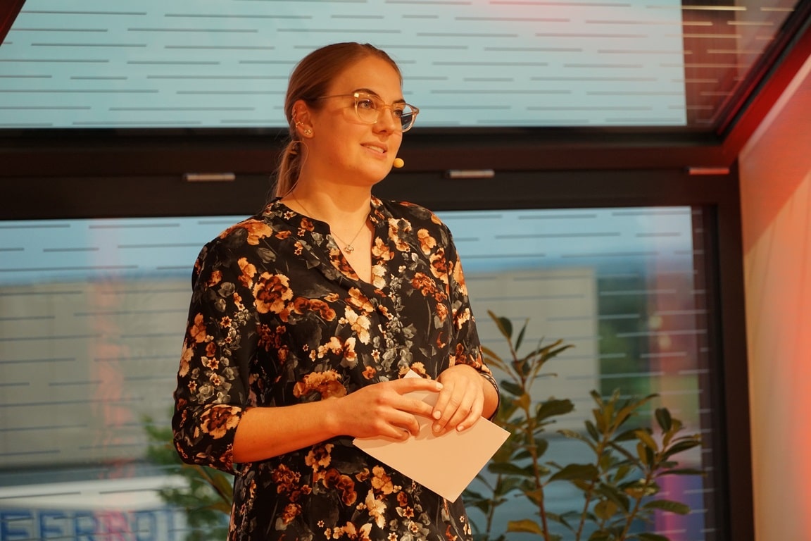 Moderatorin Vanessa Graf
