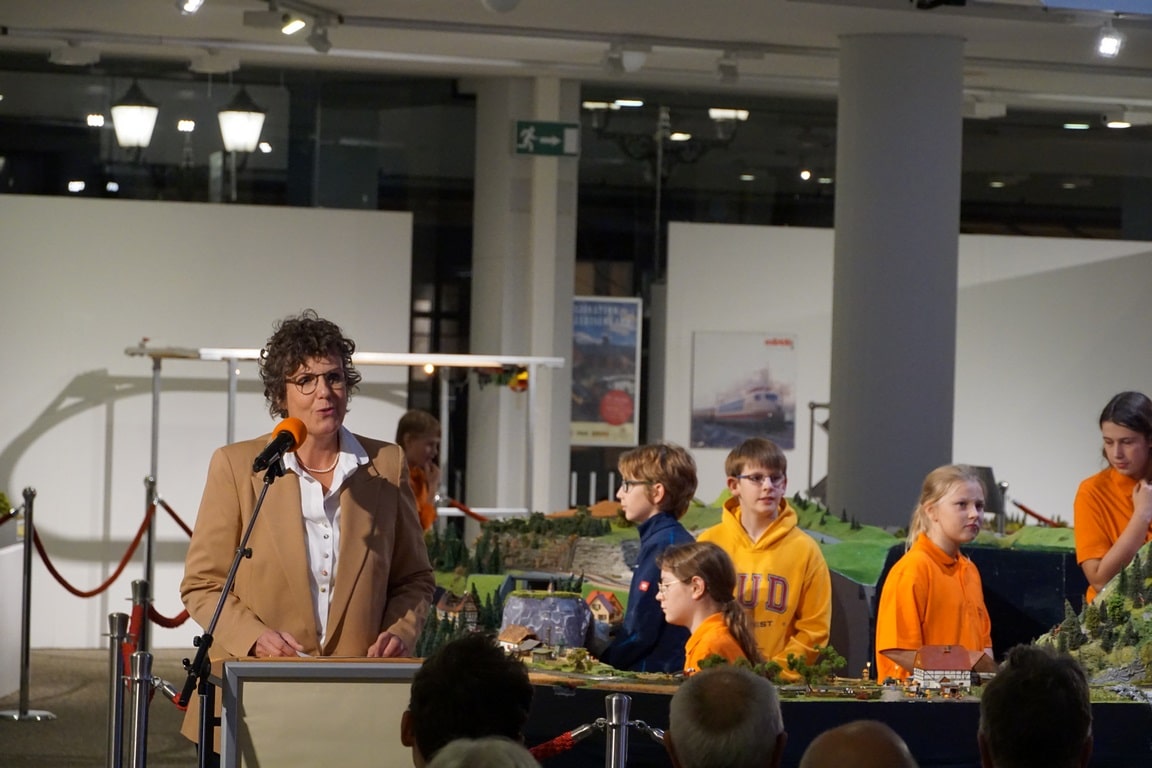Offizielle Eröffnung der Ausstellung durch Regierungspräsidentin Sylvia M. Felder