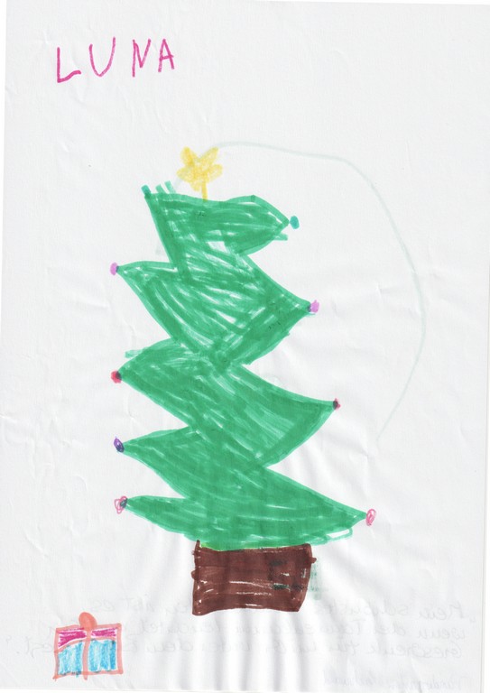 Luna: Mein schönstes Weihnachten ist es, wenn der Tannenbaum leuchtet und ein Geschenk für mich unter dem Baum liegt (Kita Lachwald)