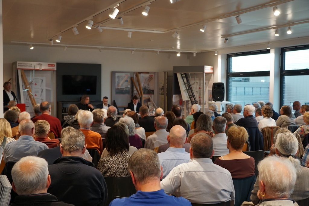 Podiumsdiskussion "Forum Wohnen heute"