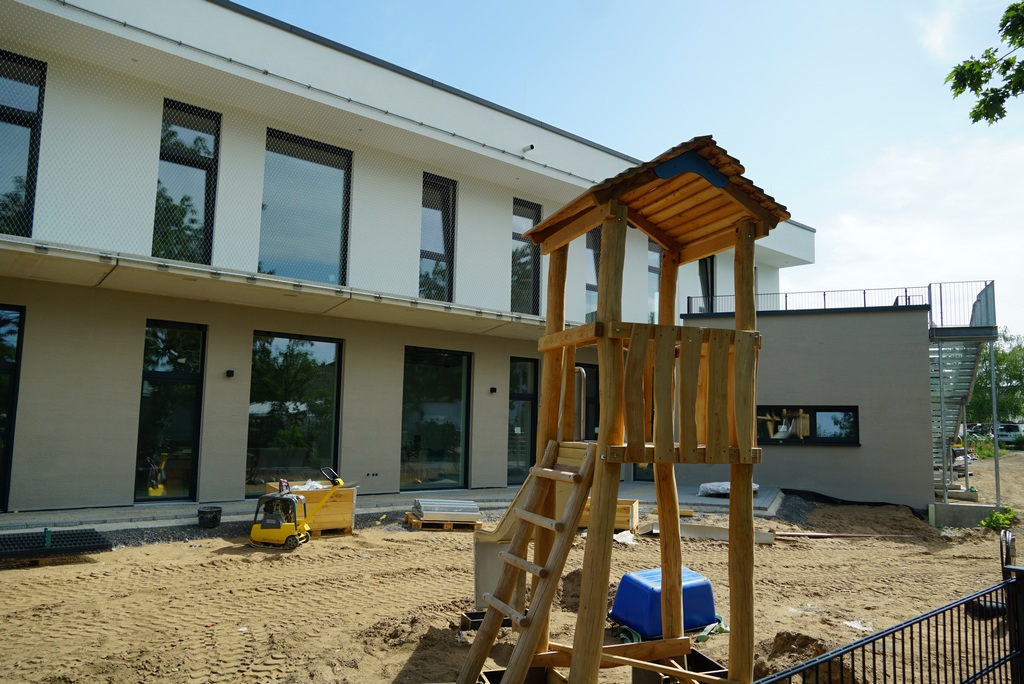 Noch im Bau: Kinderhaus See-Pferdchen in Spöck