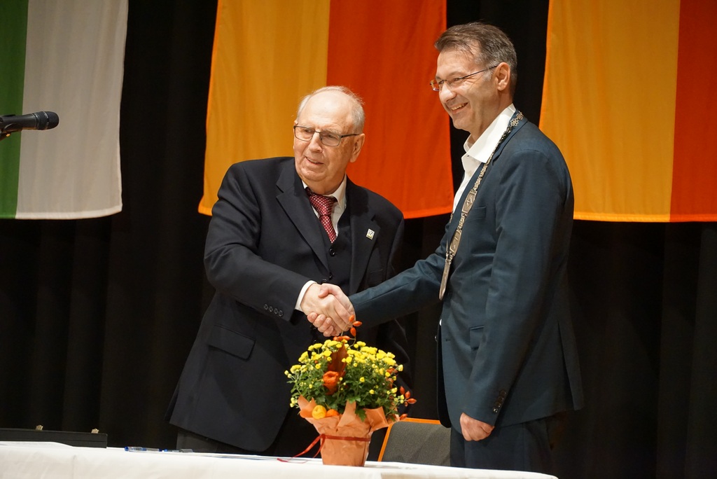 Verpflichtung durch Stadtrat Wolfgang Sickinger